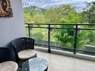 Designer Condo with outdoor jacuzzi, mountain and ocean view 2 Bed 2 Bath