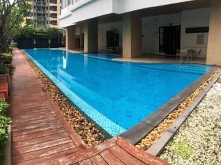 3-bedroom modern duplex for sale in Phromphong area