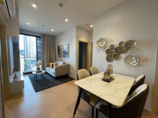 2-bedroom modern condo for sale close to BTS Ekamai