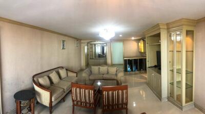 3-bedroom spacious condo for sale in Ekamai area