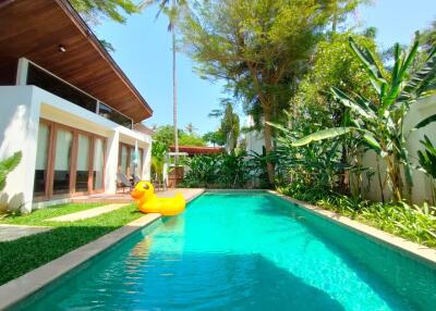 2 Story 3 Bedroom Pool Villa In Pranburi