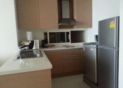 1-bedroom condo for sale close to Chong Nonsi BTS station