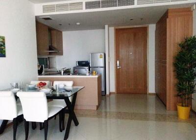 1-bedroom condo for sale close to Chong Nonsi BTS station