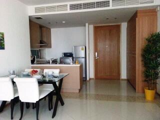 1-bedroom condo for sale close to Chong Nonsi BTS station