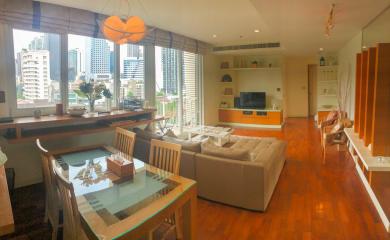 2-bedroom spacious condo for sale in Phromphong area