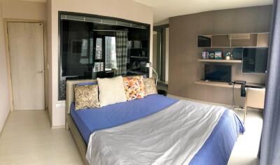 Modern 1-bedroom condo for sale close to BTS Thonglor