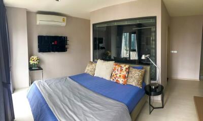 Modern 1-bedroom condo for sale close to BTS Thonglor