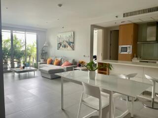 2-bedroom modern condo for sale close to Lumpini Park