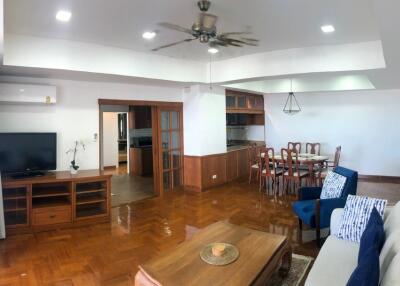 2-bedroom condo for sale a mere 300m from BTS Nana!