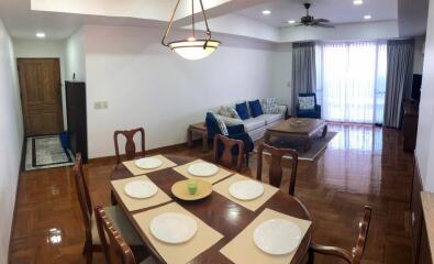 2-bedroom condo for sale a mere 300m from BTS Nana!