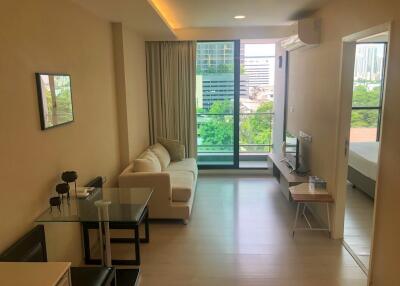 Modern 1 bedroom condo for sale Thonglor area