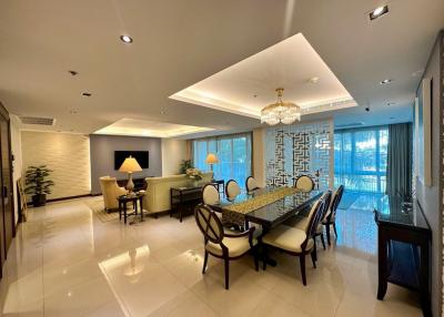 4-bedroom spacious condo for sale 700m from BTS Phromphong