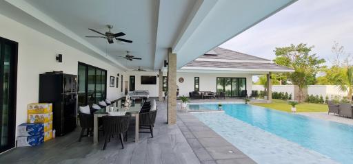 Fully Furnished Luxury Villa in Hua-Hin for Sale