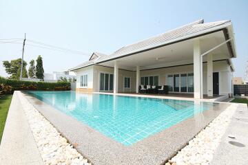 Emerald Valley : 3 Bedroom Luxury Pool Villas - New Development