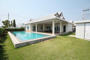 Emerald Valley : 3 Bedroom Luxury Pool Villas - New Development