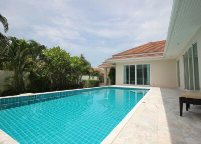 Luxury 3 Bed Pool Villa – Amazing Condition