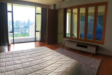 High end 1-bedroom condo for sale at The Sukhothai Residences