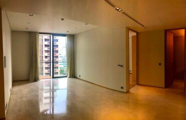 2-bedroom modern condo for sale close to Lumpini Park