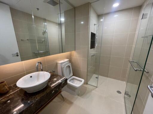 2-bedroom spacious condo for sale on Sala Daeng