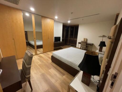 2-bedroom spacious condo for sale on Sala Daeng