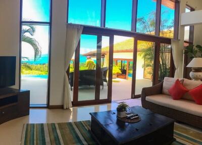 4-bedroom sea view villa for sale in Bang Por