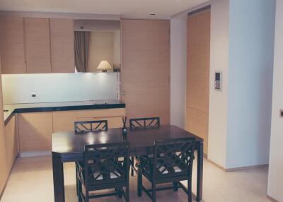 1-bedroom spacious condo for sale on Sala Daeng Silom