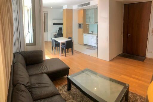 1-bedroom spacious condo for sale close to Lumpini Park