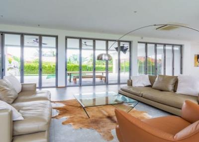 WIJITA VILLAGE : Exceptional Designer, Ultra Modern brand new 6 Bed Pool Villa