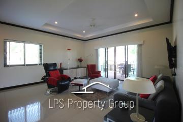 Spacious Holiday Home in Downtown Cha Am For Sale