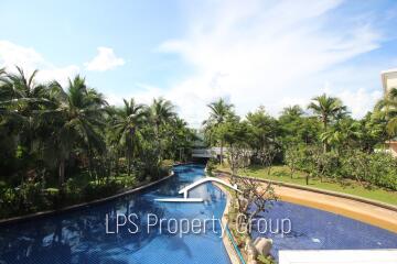 Large 2 Bed Luxury Condo with hotel facilities