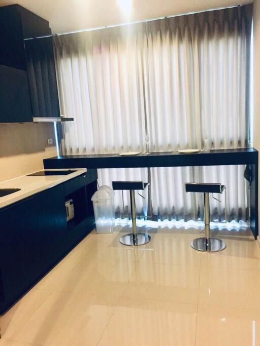 1 bedroom condo for sale close to Phra Khanong BTS Station