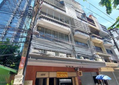 7 bedroom commercial building for sale on Surawong - Silom
