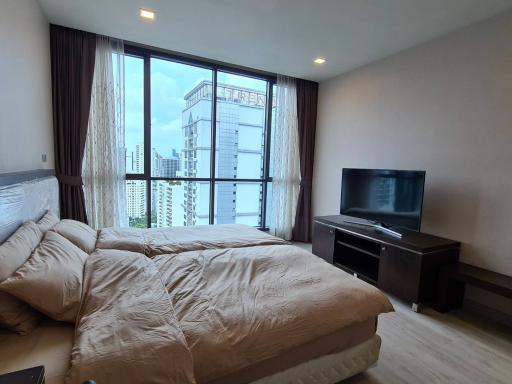 3 bedroom condo for sale on Nana to Asoke