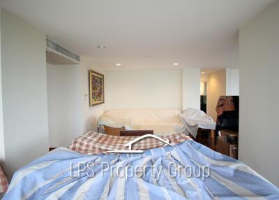 1 Bedroom Beach Front Condo at Huahin Garden Beach