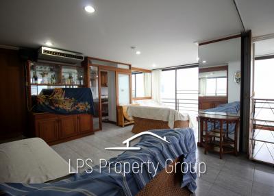 1 Bedroom Beach Front Condo at Huahin Garden Beach