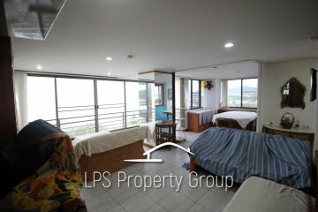 1 Bedroom Beach Front Condo at Huahin Garden Beach