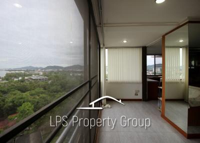 1 Bedroom Beach Front Condo at Huahin Garden Beach