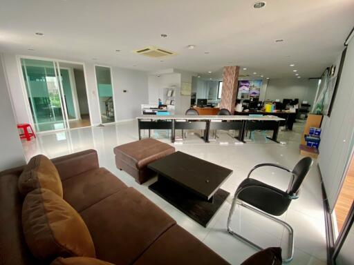 4.5-storey home office for sale on Rama 3