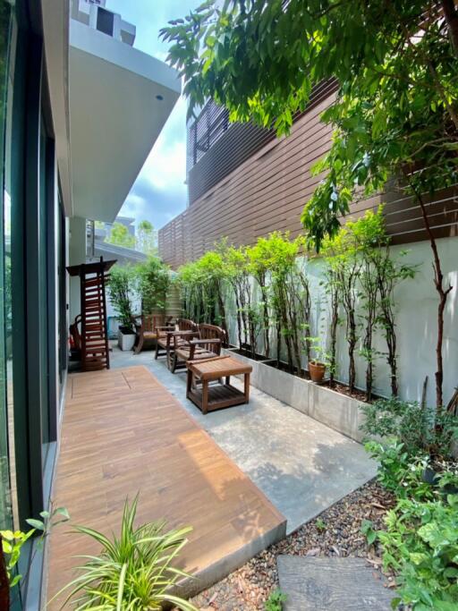 4.5-storey home office for sale on Rama 3