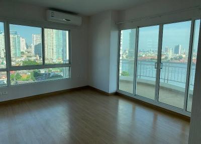3 bedroom condo for sale view Chao Phraya River