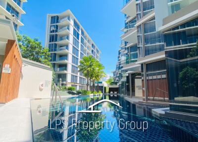 Brand New 2 Bedroom Condo 150m To The Beach