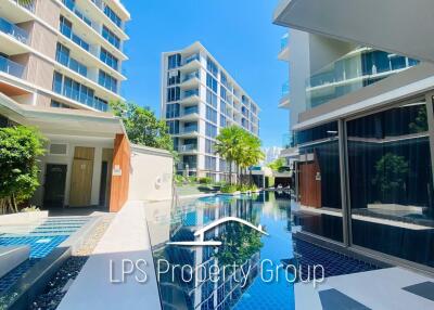 Brand New 2 Bedroom Condo 150m To The Beach