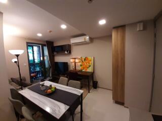 2 bedroom condo for rent on Ekkamai