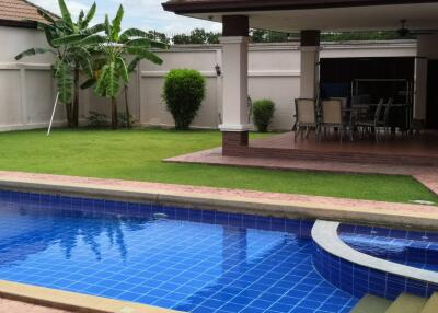 4 bedroom single house private pool for sale in Banglamung Chonburi