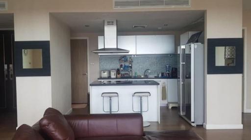 4-bedroom duplex penthouse for sale close to BTS Ekamai