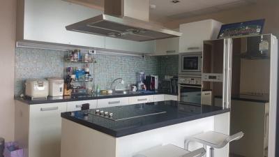 4-bedroom duplex penthouse for sale close to BTS Ekamai