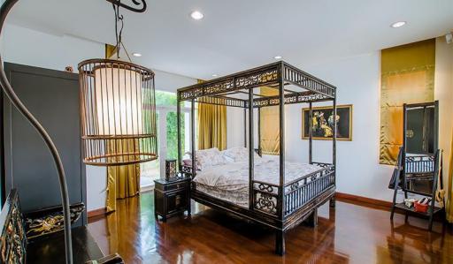 Large Pool Villa For Sale at Baan Silasa in Hua Hin