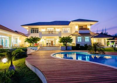 Large Pool Villa For Sale at Baan Silasa in Hua Hin
