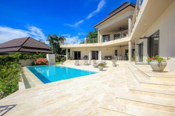 5 Bed, 2 Storey House in Central Hua Hin