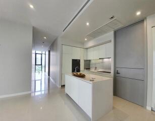 High end 2-bedroom condo for sale close to BTS Phromphong